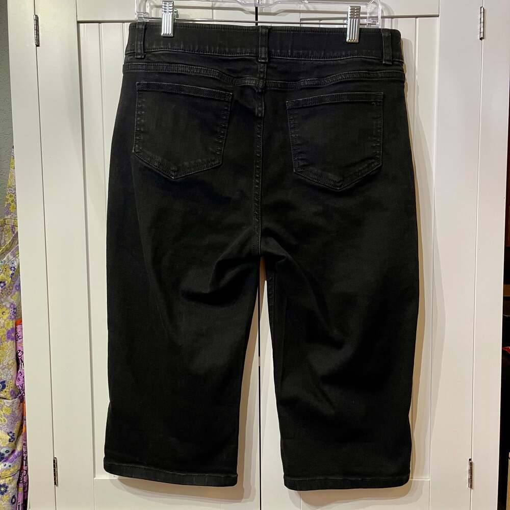 Rafaella Black Curvy Fit Capri Jeans - Picture 2 of 8